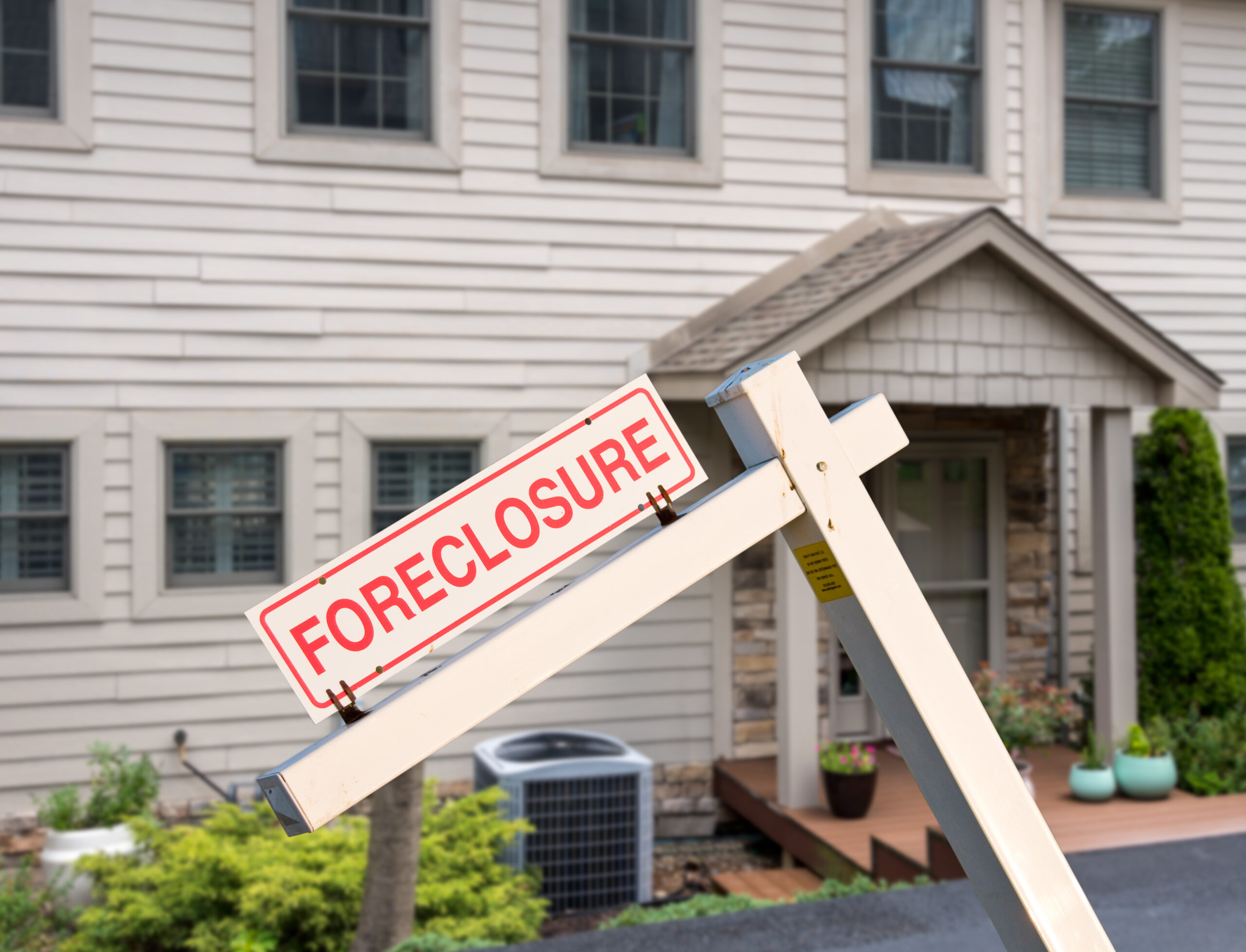 Foreclosure clean outs. Services in Minnesota. A picture if a foreclosure sign.